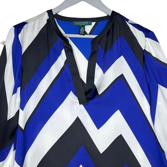Lauren Ralph Lauren Retro Chevron Print Blouse Size PM Cobalt Blue Black White - Picture 12 of 12